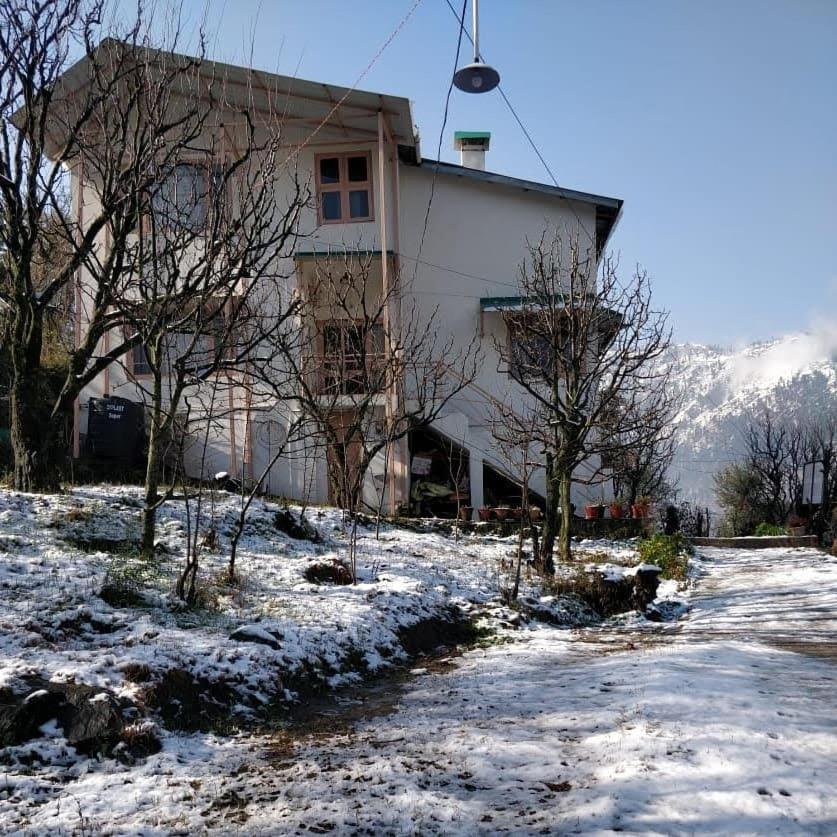 Aashirwad Homestay Kulu Eksteriør bilde