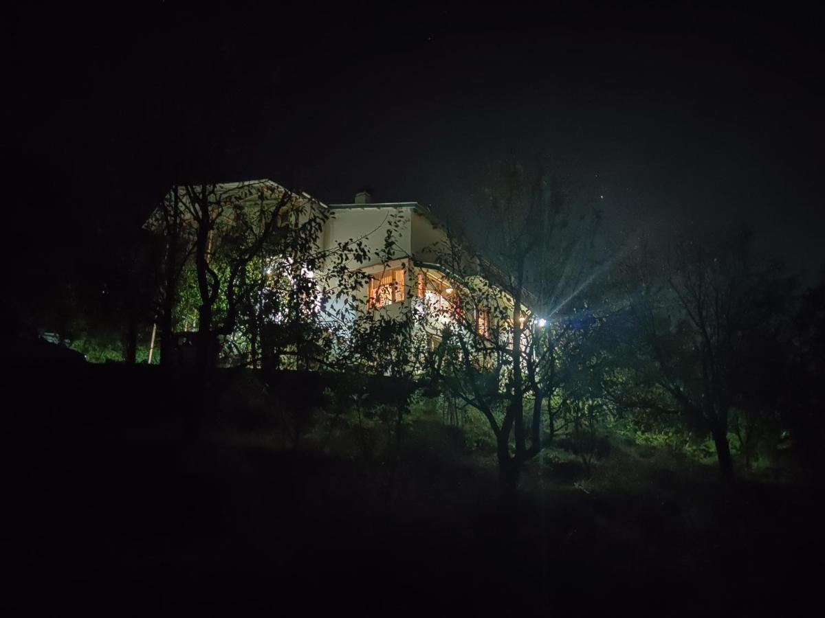 Aashirwad Homestay Kulu Eksteriør bilde